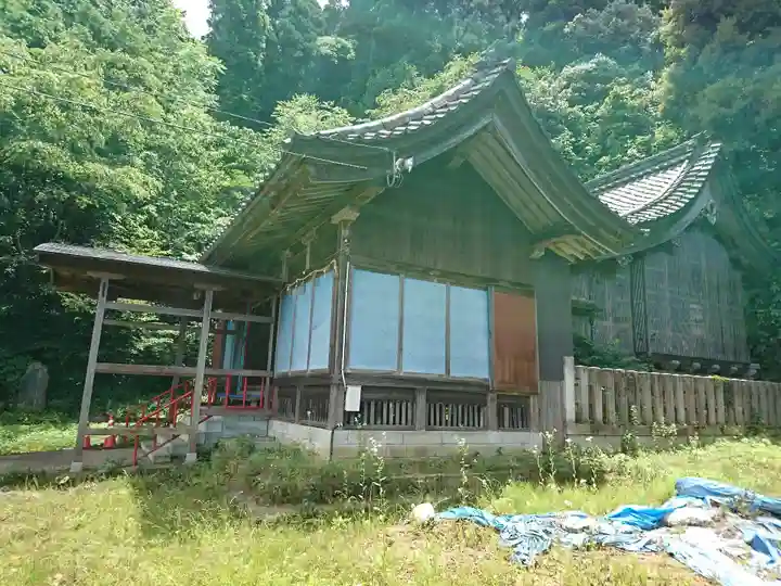 神明神社(村国)の本殿・本堂
