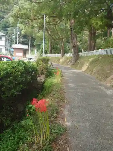 事任八幡宮の周辺