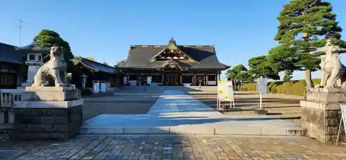 山形縣護國神社の狛犬