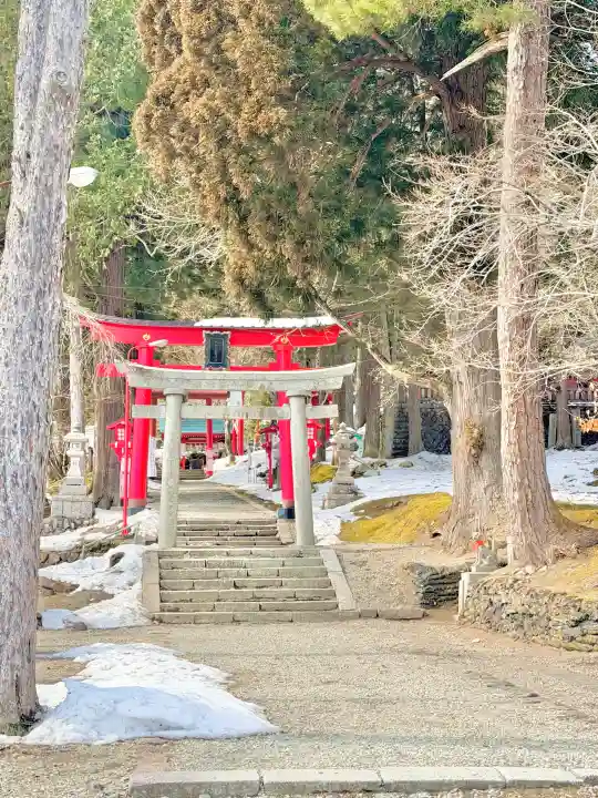 志和稲荷神社の{uncategorized: "未分類", other: "その他", undefined: "問題あり", building: "その他建物", grave: "お墓", sacred_gate: "鳥居", guardian: "狛犬", statue: "像", buddha: "仏像", history: "歴史", nature: "自然", garden: "庭園", animal: "動物", pagoda: "塔", temizu: "手水舎", mountain_gate: "山門・神門", sanctuary: "本殿・本堂", subordinate: "末社・摂社", art: "芸術", scenery: "景色", jizo: "地蔵", ema: "絵馬", goshuin: "御朱印", omikuji: "おみくじ", items: "授与品その他", amulet: "お守り", goshuincho: "御朱印帳", eats: "食事", festival: "お祭り", votive_dance: "神楽", shichigosan: "七五三参", wedding: "結婚式", experience: "体験その他", initially: "初詣", around: "周辺", anti_infection: "感染症対策"}
