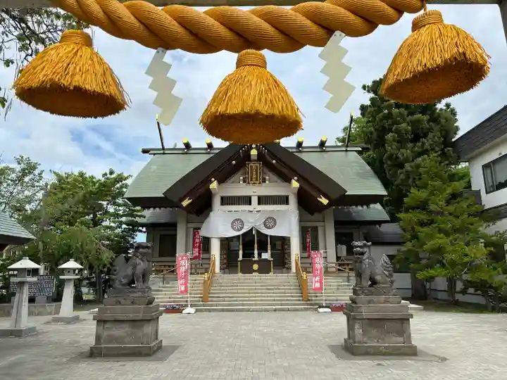 烈々布神社の本殿・本堂