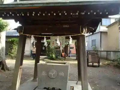 下石原八幡神社の手水舎