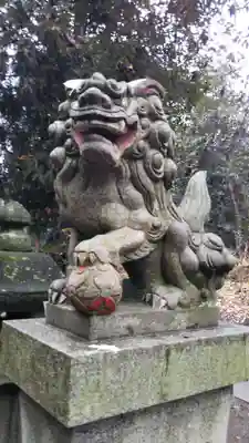 八幡春日神社の狛犬