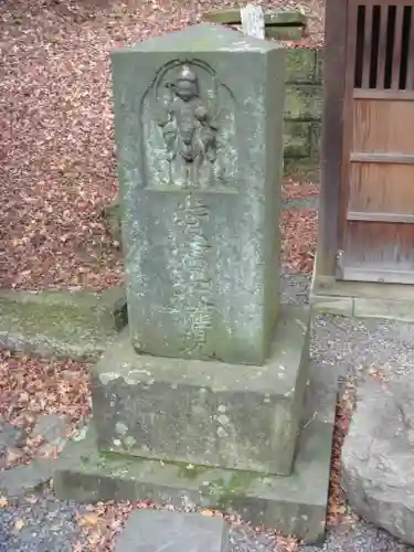 中氷川神社の仏像