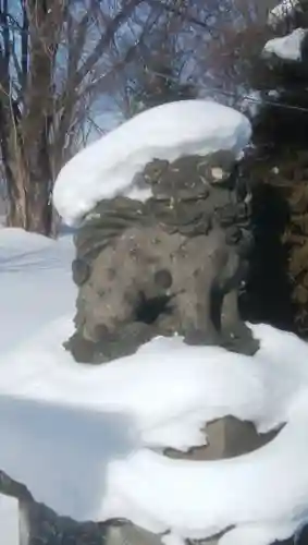 紅葉山神社の狛犬