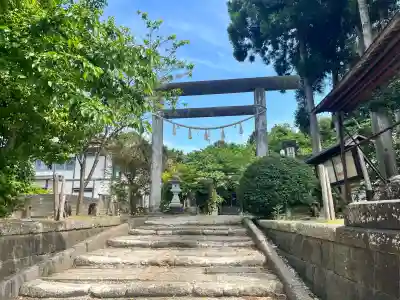 横手神明社の{uncategorized: "未分類", other: "その他", undefined: "問題あり", building: "その他建物", grave: "お墓", sacred_gate: "鳥居", guardian: "狛犬", statue: "像", buddha: "仏像", history: "歴史", nature: "自然", garden: "庭園", animal: "動物", pagoda: "塔", temizu: "手水舎", mountain_gate: "山門・神門", sanctuary: "本殿・本堂", subordinate: "末社・摂社", art: "芸術", scenery: "景色", jizo: "地蔵", ema: "絵馬", goshuin: "御朱印", omikuji: "おみくじ", items: "授与品その他", amulet: "お守り", goshuincho: "御朱印帳", eats: "食事", festival: "お祭り", votive_dance: "神楽", shichigosan: "七五三参", wedding: "結婚式", experience: "体験その他", initially: "初詣", around: "周辺", anti_infection: "感染症対策"}