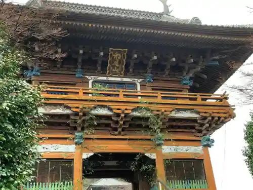 柳沢寺の山門