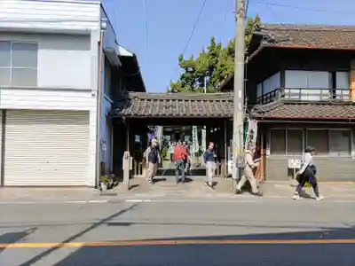 龍蔵寺の山門・神門