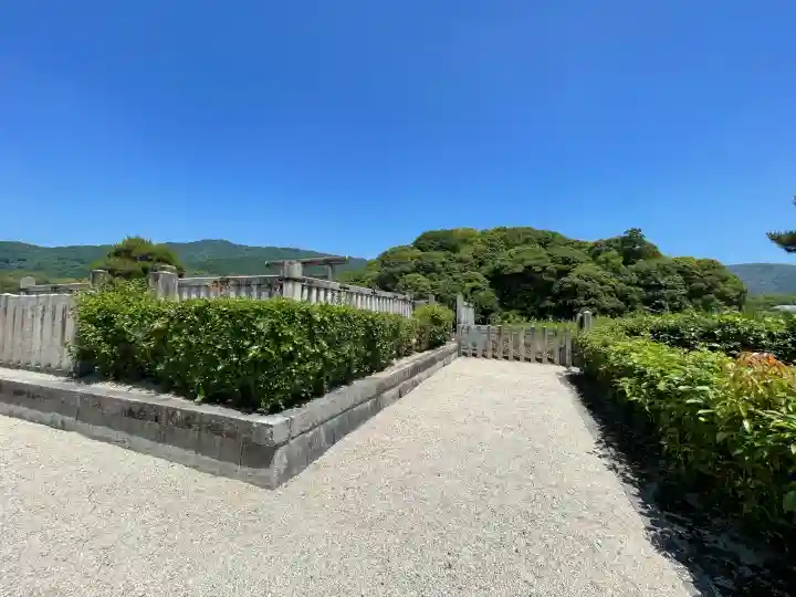 崇神天皇 山邊道勾岡上陵(奈良県)