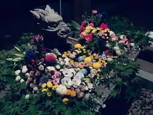 滑川神社 - 仕事と子どもの守り神の手水