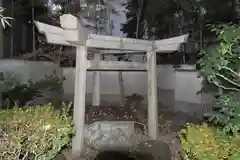 三囲神社の鳥居