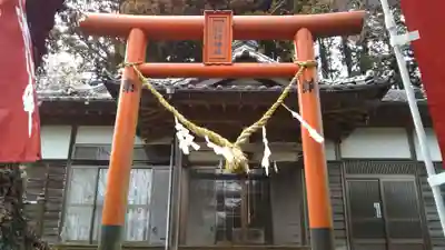 正一位稲荷神社の鳥居