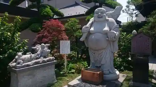 良観寺の像