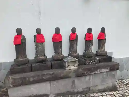 観蔵院の{uncategorized: "未分類", other: "その他", undefined: "問題あり", building: "その他建物", grave: "お墓", sacred_gate: "鳥居", guardian: "狛犬", statue: "像", buddha: "仏像", history: "歴史", nature: "自然", garden: "庭園", animal: "動物", pagoda: "塔", temizu: "手水舎", mountain_gate: "山門・神門", sanctuary: "本殿・本堂", subordinate: "末社・摂社", art: "芸術", scenery: "景色", jizo: "地蔵", ema: "絵馬", goshuin: "御朱印", omikuji: "おみくじ", items: "授与品その他", amulet: "お守り", goshuincho: "御朱印帳", eats: "食事", festival: "お祭り", votive_dance: "神楽", shichigosan: "七五三参", wedding: "結婚式", experience: "体験その他", initially: "初詣", around: "周辺", anti_infection: "感染症対策"}