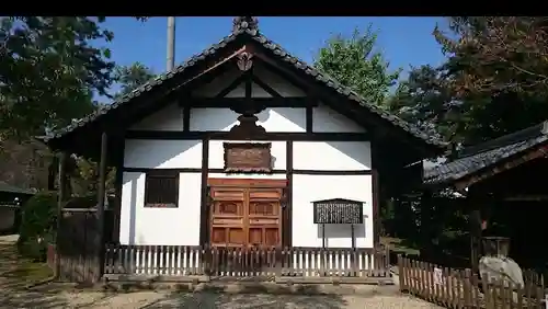 海龍王寺の建物その他