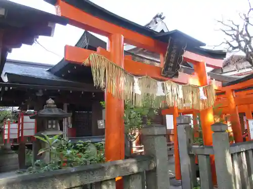 御辰稲荷神社の鳥居