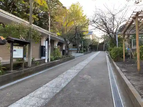 小動神社の周辺