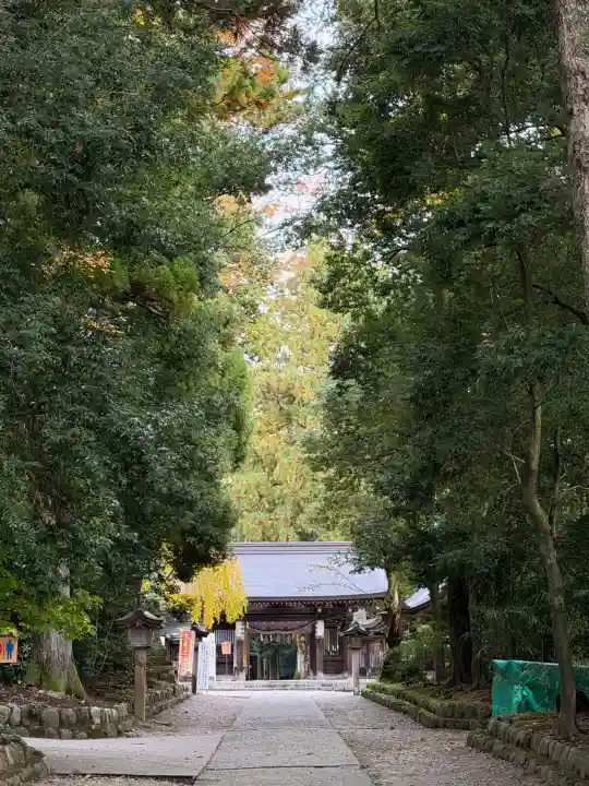雄山神社前立社壇の{uncategorized: "未分類", other: "その他", undefined: "問題あり", building: "その他建物", grave: "お墓", sacred_gate: "鳥居", guardian: "狛犬", statue: "像", buddha: "仏像", history: "歴史", nature: "自然", garden: "庭園", animal: "動物", pagoda: "塔", temizu: "手水舎", mountain_gate: "山門・神門", sanctuary: "本殿・本堂", subordinate: "末社・摂社", art: "芸術", scenery: "景色", jizo: "地蔵", ema: "絵馬", goshuin: "御朱印", omikuji: "おみくじ", items: "授与品その他", amulet: "お守り", goshuincho: "御朱印帳", eats: "食事", festival: "お祭り", votive_dance: "神楽", shichigosan: "七五三参", wedding: "結婚式", experience: "体験その他", initially: "初詣", around: "周辺", anti_infection: "感染症対策"}