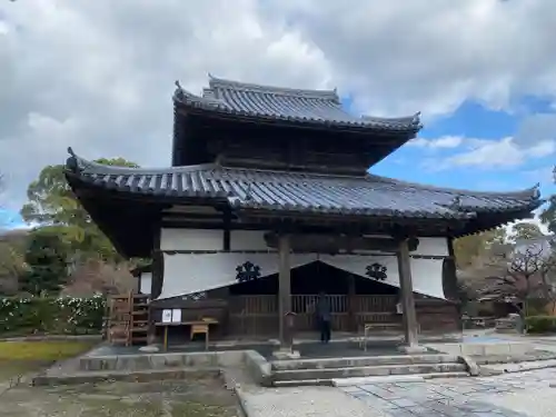 観世音寺の本殿