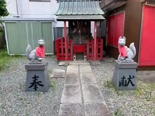 山蒼稲荷神社の狛犬