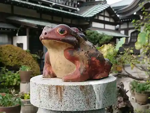 日蓮宗龍口山本龍寺の狛犬