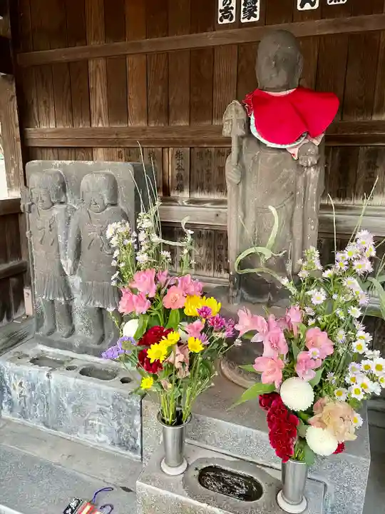 駒込妙義坂子育地蔵尊(東京都)