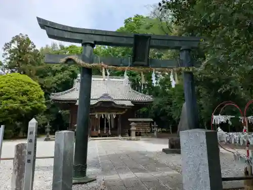 佐野赤城神社の{uncategorized: "未分類", other: "その他", undefined: "問題あり", building: "その他建物", grave: "お墓", sacred_gate: "鳥居", guardian: "狛犬", statue: "像", buddha: "仏像", history: "歴史", nature: "自然", garden: "庭園", animal: "動物", pagoda: "塔", temizu: "手水舎", mountain_gate: "山門・神門", sanctuary: "本殿・本堂", subordinate: "末社・摂社", art: "芸術", scenery: "景色", jizo: "地蔵", ema: "絵馬", goshuin: "御朱印", omikuji: "おみくじ", items: "授与品その他", amulet: "お守り", goshuincho: "御朱印帳", eats: "食事", festival: "お祭り", votive_dance: "神楽", shichigosan: "七五三参", wedding: "結婚式", experience: "体験その他", initially: "初詣", around: "周辺", anti_infection: "感染症対策"}