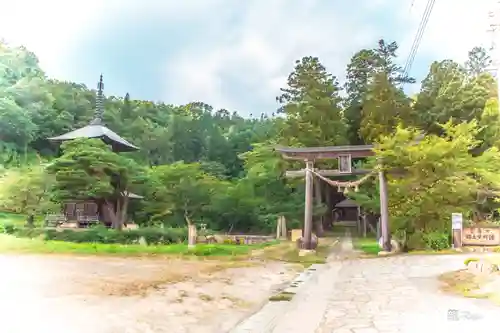 安久津八幡神社の鳥居