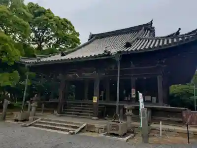 大御堂寺（野間大坊）の{uncategorized: "未分類", other: "その他", undefined: "問題あり", building: "その他建物", grave: "お墓", sacred_gate: "鳥居", guardian: "狛犬", statue: "像", buddha: "仏像", history: "歴史", nature: "自然", garden: "庭園", animal: "動物", pagoda: "塔", temizu: "手水舎", mountain_gate: "山門・神門", sanctuary: "本殿・本堂", subordinate: "末社・摂社", art: "芸術", scenery: "景色", jizo: "地蔵", ema: "絵馬", goshuin: "御朱印", omikuji: "おみくじ", items: "授与品その他", amulet: "お守り", goshuincho: "御朱印帳", eats: "食事", festival: "お祭り", votive_dance: "神楽", shichigosan: "七五三参", wedding: "結婚式", experience: "体験その他", initially: "初詣", around: "周辺", anti_infection: "感染症対策"}