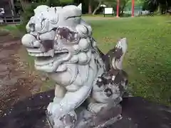神明神社の狛犬