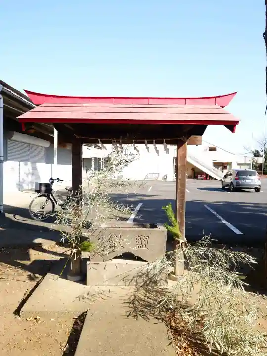 諏訪神社の{uncategorized: "未分類", other: "その他", undefined: "問題あり", building: "その他建物", grave: "お墓", sacred_gate: "鳥居", guardian: "狛犬", statue: "像", buddha: "仏像", history: "歴史", nature: "自然", garden: "庭園", animal: "動物", pagoda: "塔", temizu: "手水舎", mountain_gate: "山門・神門", sanctuary: "本殿・本堂", subordinate: "末社・摂社", art: "芸術", scenery: "景色", jizo: "地蔵", ema: "絵馬", goshuin: "御朱印", omikuji: "おみくじ", items: "授与品その他", amulet: "お守り", goshuincho: "御朱印帳", eats: "食事", festival: "お祭り", votive_dance: "神楽", shichigosan: "七五三参", wedding: "結婚式", experience: "体験その他", initially: "初詣", around: "周辺", anti_infection: "感染症対策"}