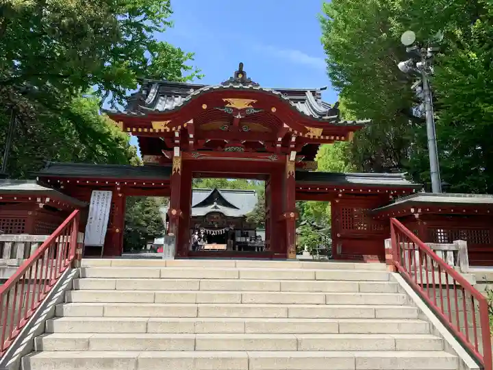 秩父神社の山門・神門