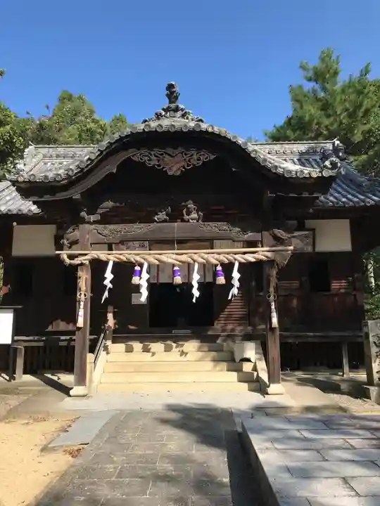 田潮八幡神社の本殿・本堂
