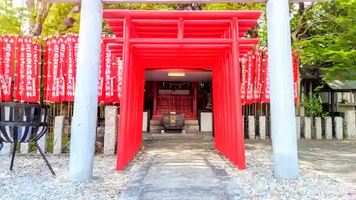 尾陽神社の末社