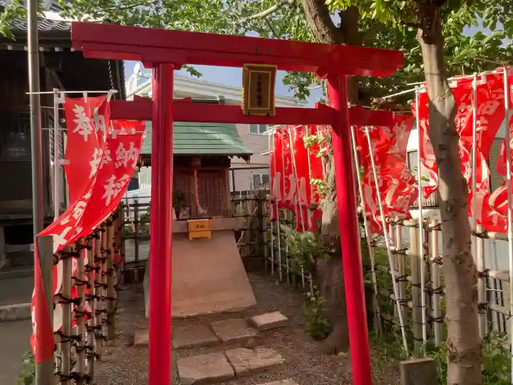 金山神社の{uncategorized: "未分類", other: "その他", undefined: "問題あり", building: "その他建物", grave: "お墓", sacred_gate: "鳥居", guardian: "狛犬", statue: "像", buddha: "仏像", history: "歴史", nature: "自然", garden: "庭園", animal: "動物", pagoda: "塔", temizu: "手水舎", mountain_gate: "山門・神門", sanctuary: "本殿・本堂", subordinate: "末社・摂社", art: "芸術", scenery: "景色", jizo: "地蔵", ema: "絵馬", goshuin: "御朱印", omikuji: "おみくじ", items: "授与品その他", amulet: "お守り", goshuincho: "御朱印帳", eats: "食事", festival: "お祭り", votive_dance: "神楽", shichigosan: "七五三参", wedding: "結婚式", experience: "体験その他", initially: "初詣", around: "周辺", anti_infection: "感染症対策"}