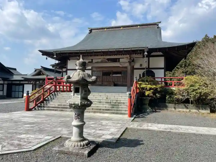 鳳台院の{uncategorized: "未分類", other: "その他", undefined: "問題あり", building: "その他建物", grave: "お墓", sacred_gate: "鳥居", guardian: "狛犬", statue: "像", buddha: "仏像", history: "歴史", nature: "自然", garden: "庭園", animal: "動物", pagoda: "塔", temizu: "手水舎", mountain_gate: "山門・神門", sanctuary: "本殿・本堂", subordinate: "末社・摂社", art: "芸術", scenery: "景色", jizo: "地蔵", ema: "絵馬", goshuin: "御朱印", omikuji: "おみくじ", items: "授与品その他", amulet: "お守り", goshuincho: "御朱印帳", eats: "食事", festival: "お祭り", votive_dance: "神楽", shichigosan: "七五三参", wedding: "結婚式", experience: "体験その他", initially: "初詣", around: "周辺", anti_infection: "感染症対策"}