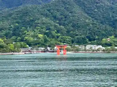 厳島神社(広島県)