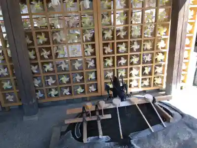 御嶽神社茅萱宮の手水舎