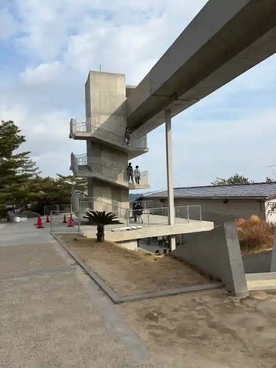 千光寺の{uncategorized: "未分類", other: "その他", undefined: "問題あり", building: "その他建物", grave: "お墓", sacred_gate: "鳥居", guardian: "狛犬", statue: "像", buddha: "仏像", history: "歴史", nature: "自然", garden: "庭園", animal: "動物", pagoda: "塔", temizu: "手水舎", mountain_gate: "山門・神門", sanctuary: "本殿・本堂", subordinate: "末社・摂社", art: "芸術", scenery: "景色", jizo: "地蔵", ema: "絵馬", goshuin: "御朱印", omikuji: "おみくじ", items: "授与品その他", amulet: "お守り", goshuincho: "御朱印帳", eats: "食事", festival: "お祭り", votive_dance: "神楽", shichigosan: "七五三参", wedding: "結婚式", experience: "体験その他", initially: "初詣", around: "周辺", anti_infection: "感染症対策"}