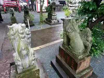 諏訪神社の狛犬