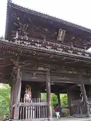 熊谷寺の山門