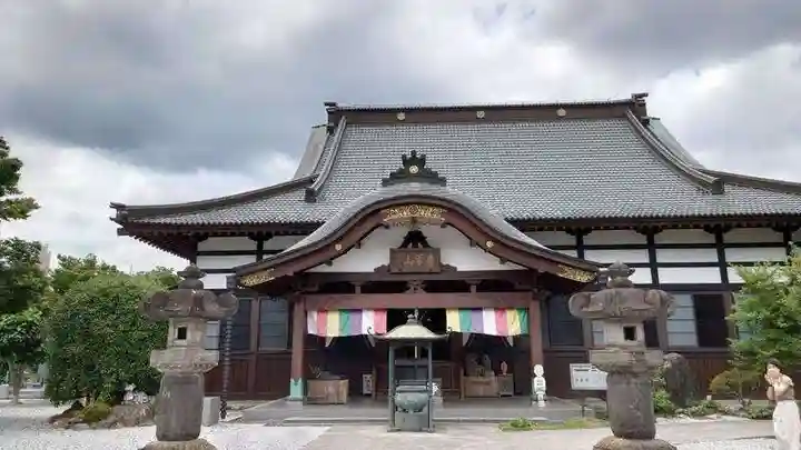 法長寺の本殿・本堂