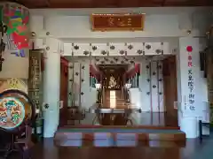 神明社の本殿