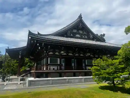  智積院の{uncategorized: "未分類", other: "その他", undefined: "問題あり", building: "その他建物", grave: "お墓", sacred_gate: "鳥居", guardian: "狛犬", statue: "像", buddha: "仏像", history: "歴史", nature: "自然", garden: "庭園", animal: "動物", pagoda: "塔", temizu: "手水舎", mountain_gate: "山門・神門", sanctuary: "本殿・本堂", subordinate: "末社・摂社", art: "芸術", scenery: "景色", jizo: "地蔵", ema: "絵馬", goshuin: "御朱印", omikuji: "おみくじ", items: "授与品その他", amulet: "お守り", goshuincho: "御朱印帳", eats: "食事", festival: "お祭り", votive_dance: "神楽", shichigosan: "七五三参", wedding: "結婚式", experience: "体験その他", initially: "初詣", around: "周辺", anti_infection: "感染症対策"}