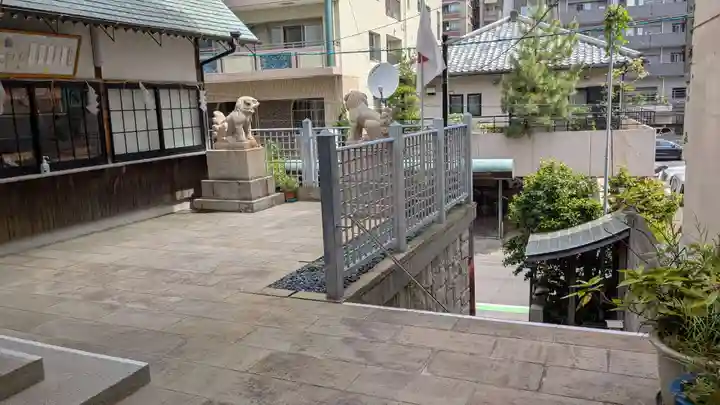 長崎大神宮の庭園