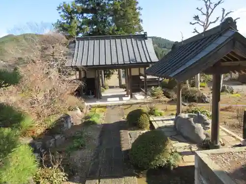 不動院の山門・神門