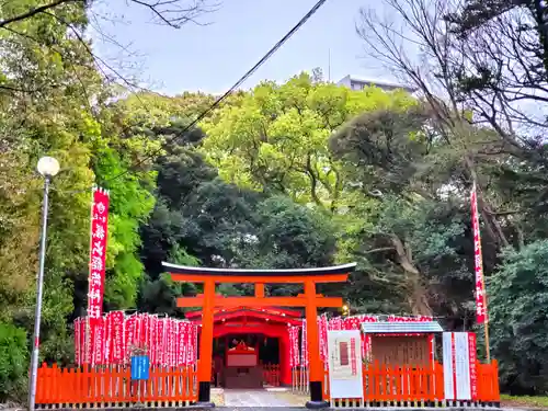 掘出稲荷神社の鳥居