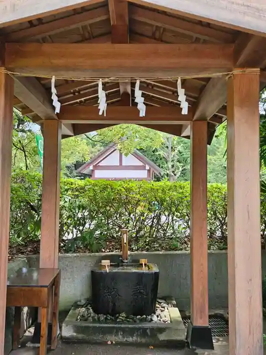 稲毛神社の手水舎