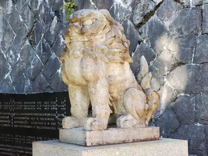 伊賀東照宮の狛犬