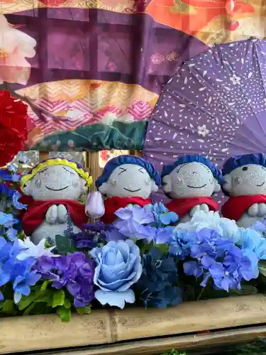 陽林寺の{uncategorized: "未分類", other: "その他", undefined: "問題あり", building: "その他建物", grave: "お墓", sacred_gate: "鳥居", guardian: "狛犬", statue: "像", buddha: "仏像", history: "歴史", nature: "自然", garden: "庭園", animal: "動物", pagoda: "塔", temizu: "手水舎", mountain_gate: "山門・神門", sanctuary: "本殿・本堂", subordinate: "末社・摂社", art: "芸術", scenery: "景色", jizo: "地蔵", ema: "絵馬", goshuin: "御朱印", omikuji: "おみくじ", items: "授与品その他", amulet: "お守り", goshuincho: "御朱印帳", eats: "食事", festival: "お祭り", votive_dance: "神楽", shichigosan: "七五三参", wedding: "結婚式", experience: "体験その他", initially: "初詣", around: "周辺", anti_infection: "感染症対策"}